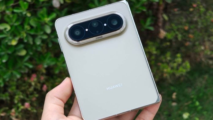Huawei Pura X Max: Στο Νο1 ικανοποίησης με 1,2 εκατ. πωλήσεις